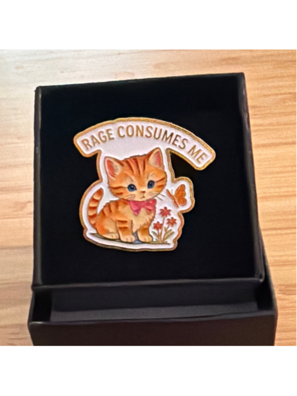 Aura’s Oddities Orange and White Cat Brooch Pin, One Size